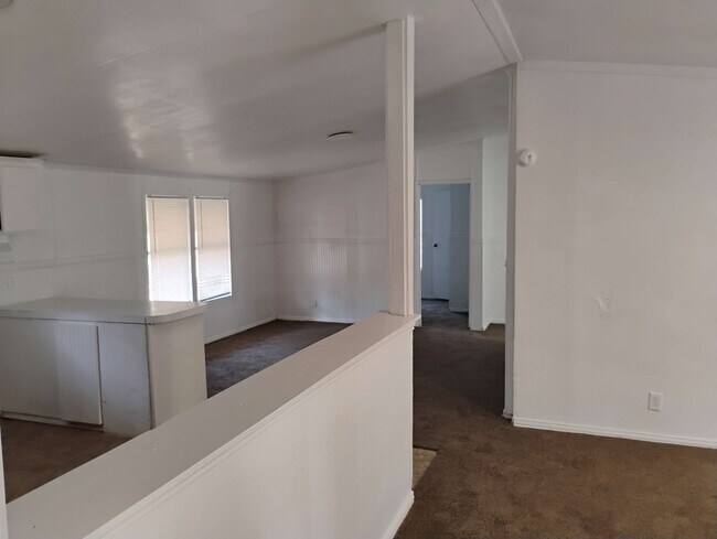 Building Photo - 121 Whiteface Dr