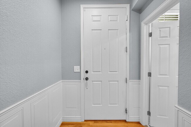 Building Photo - $3,000.00 - 3 Beds, 2.5 Baths Single Famil...