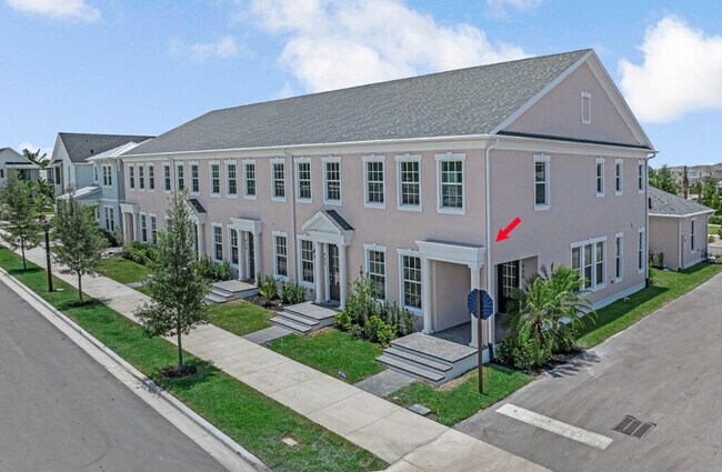 Building Photo - 930 SW Pr Ave