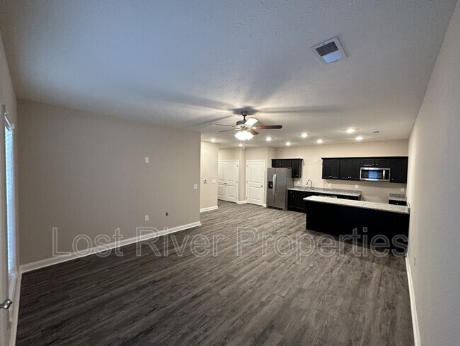 Building Photo - 4496 Wilford Ln