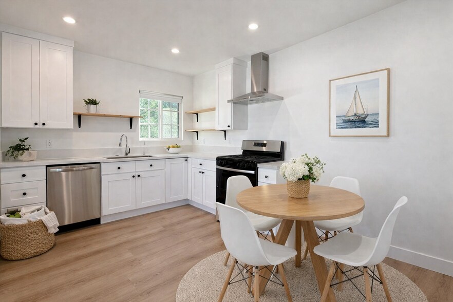 Building Photo - 3140 Cazador St