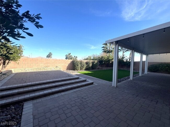 Building Photo - 6316 Silver Edge St