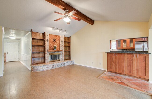 Building Photo - 6030 Willowbend Blvd