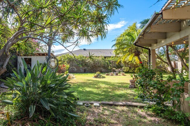 Building Photo - Fully Furnished, 3 Bed/3 Bath, Waiehu Heig...