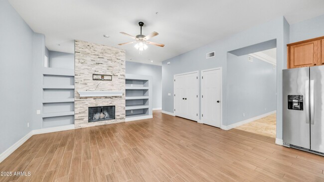 Building Photo - 10603 E Firewheel Dr