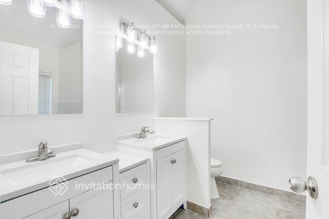 Building Photo - 2132 Panstone Dr SW
