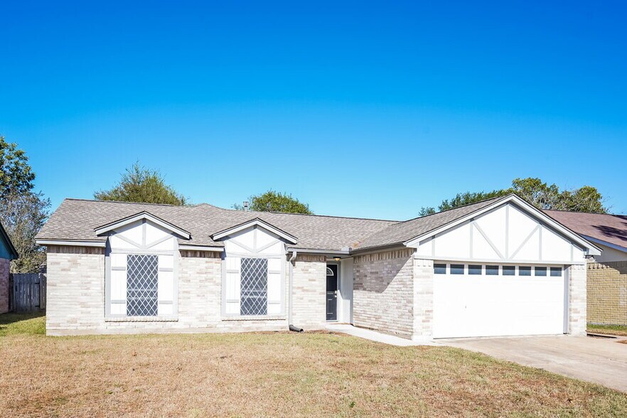 Building Photo - 18014 Glenledi Dr