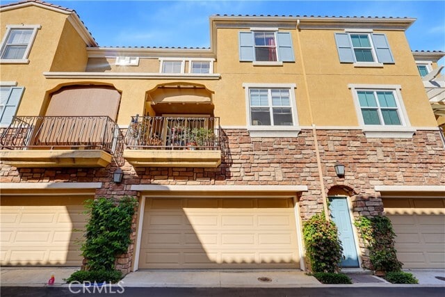 Building Photo - 303 Terra Bella
