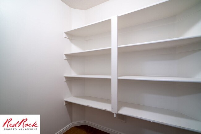 Building Photo - 2801 E 450 N