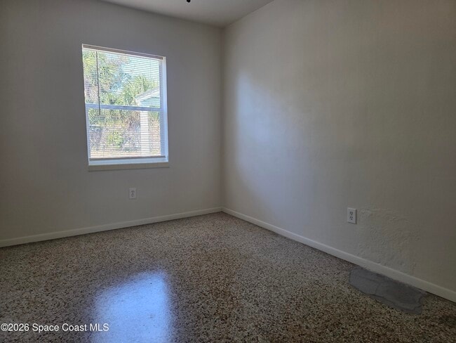 Building Photo - 514 Hickory St