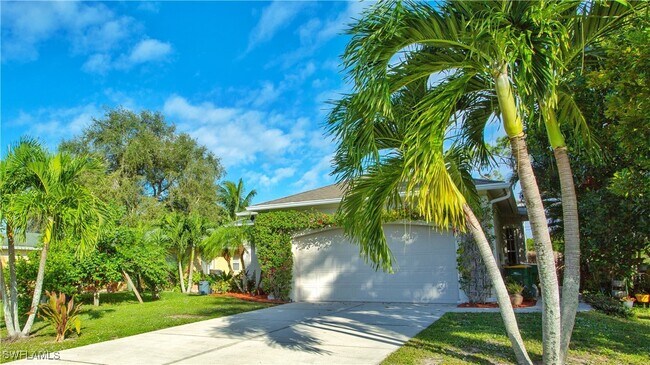 Building Photo - 3555 Poinsettia Ave