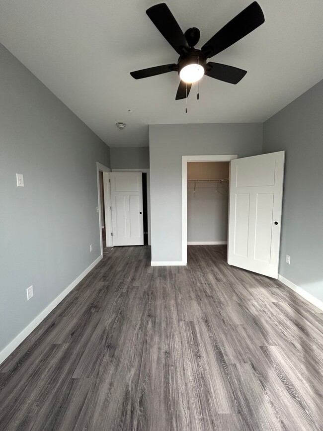 Building Photo - Mile High Investments (2724 Silver St.)