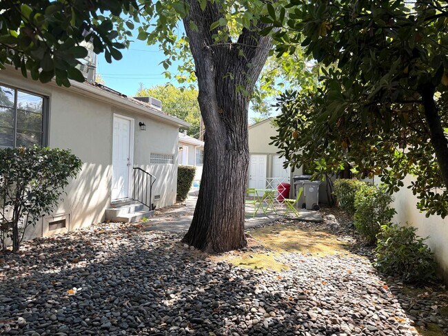 Building Photo - 3714 Folsom Blvd