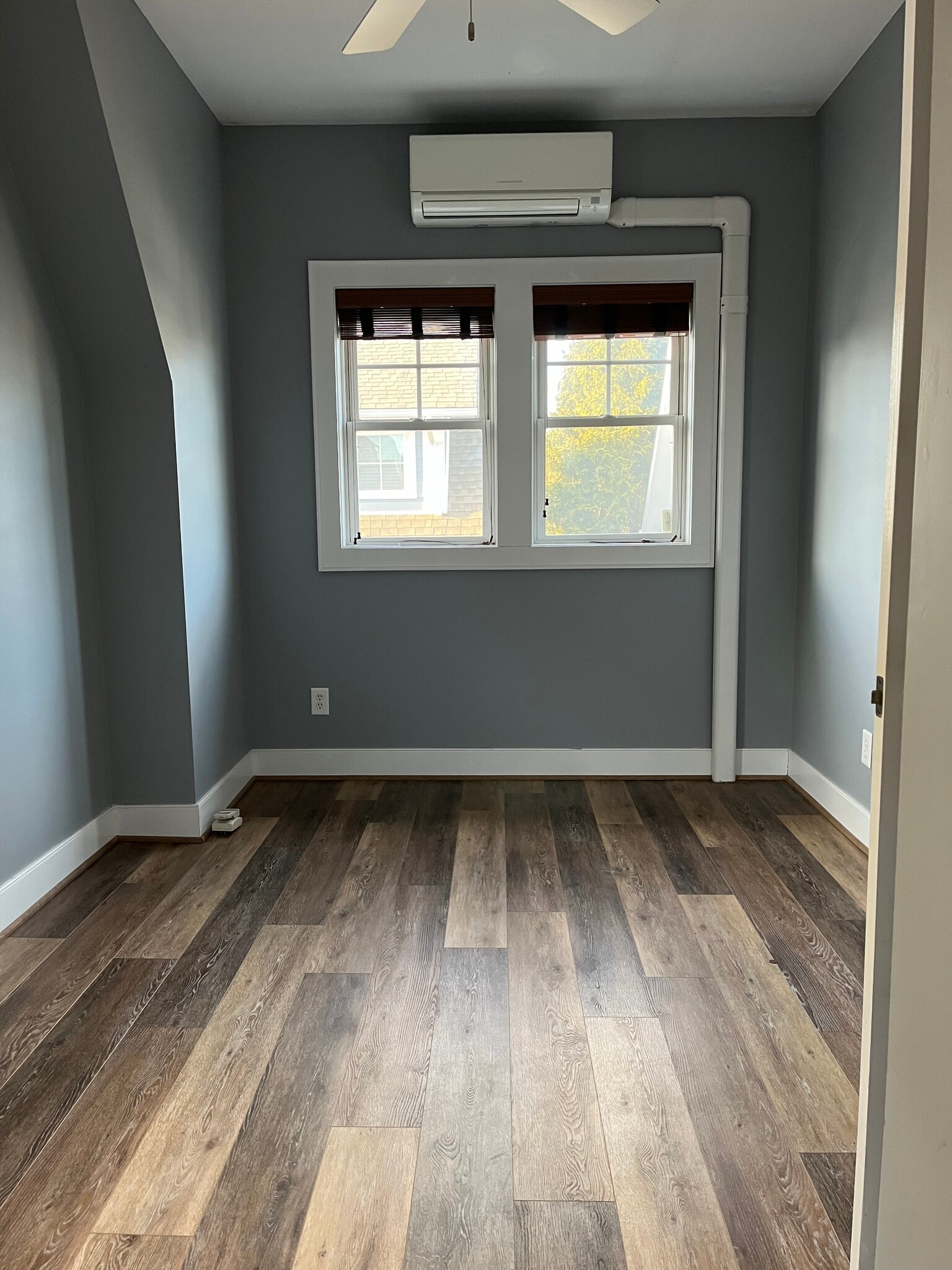 Bedroom - 106 Caty Ln