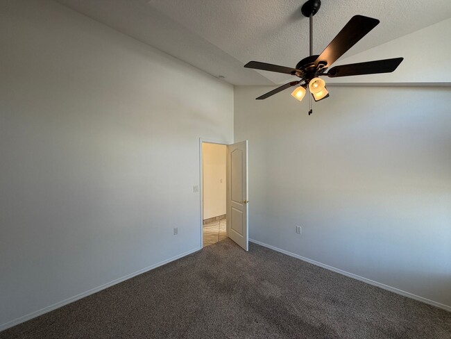 Building Photo - 3 Bedroom Single Story Home Available Near Corrales Rd & Highway 528 in Rio Rancho!