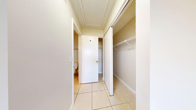 Building Photo - 2BD/2BA Condo in West Palm Beach!!