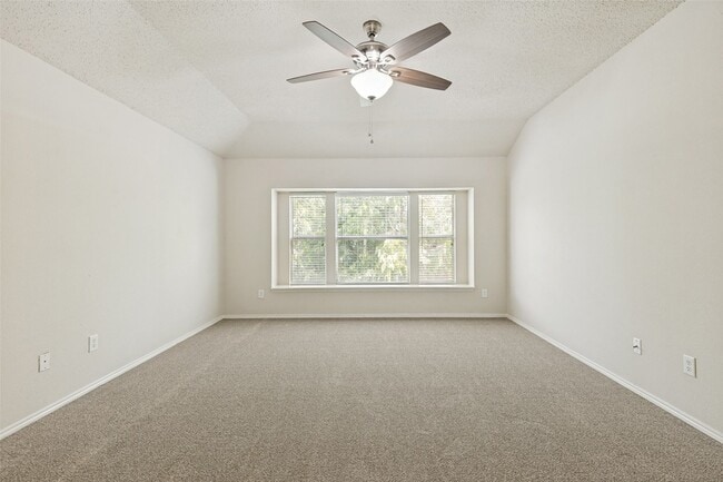 Building Photo - 732 Fox Run Trail