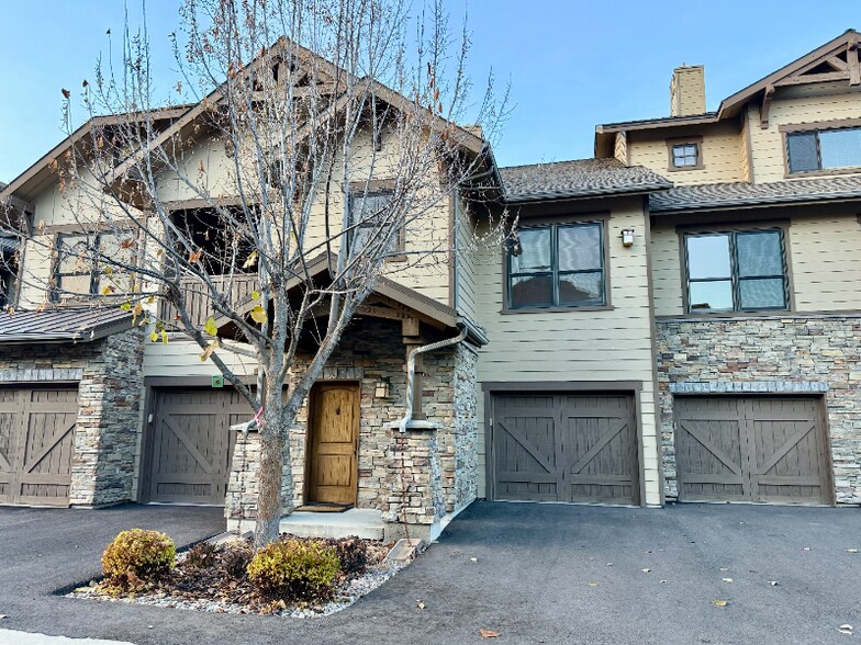 Building Photo - 6008 St Moritz Dr