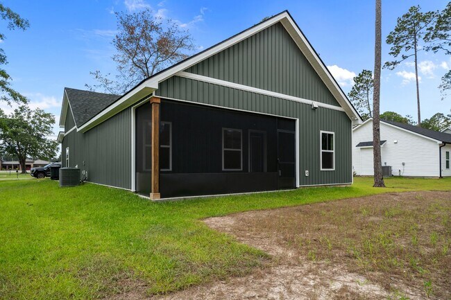 Building Photo - 145 Waters Cir