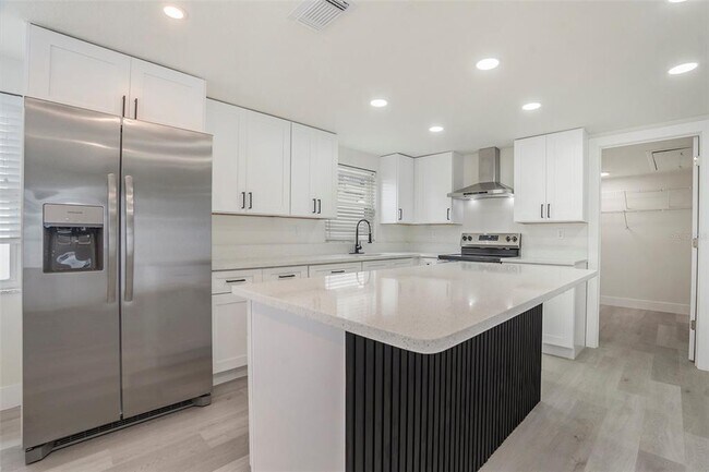 Building Photo - 15606 Allmand Dr