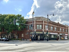 Building Photo - 4750 N Kenneth Ave