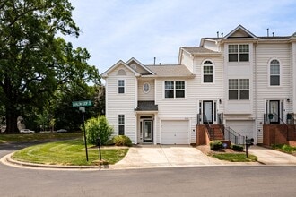 Building Photo - 2762 Avalon Loop Rd