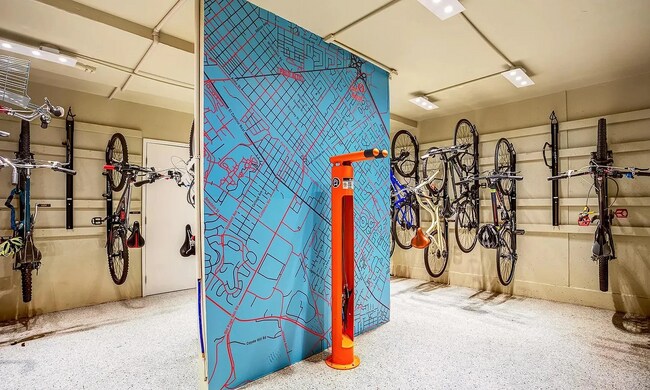 Building Photo - 1094 Tanland Dr