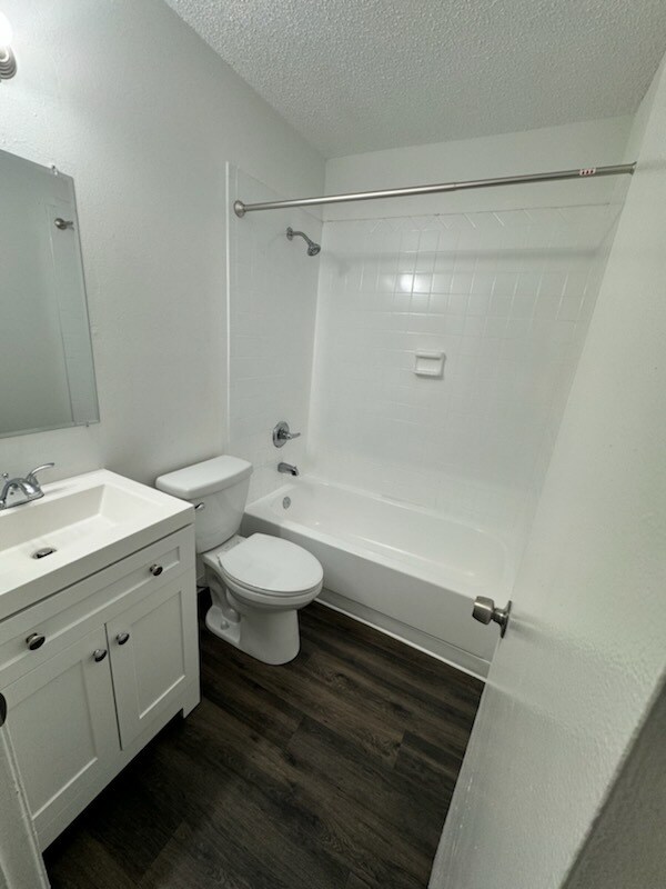 Building Photo - 8566 Channelview Cir