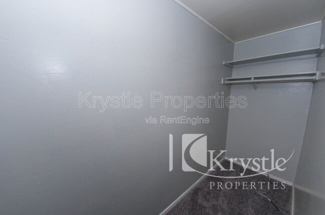 Building Photo - 7 Rodgers St