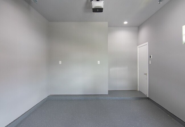 Building Photo - 317-A W 35th St