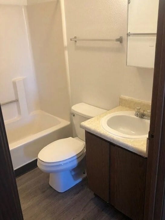 Building Photo - 1216 S G Ave