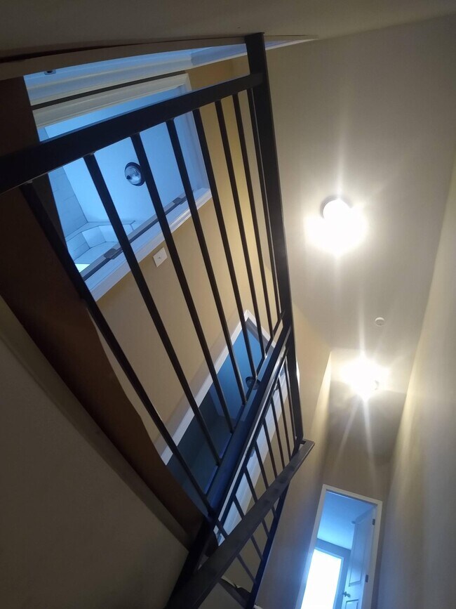 Building Photo - 45 N 59th St