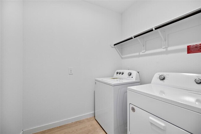 Building Photo - 1314 Via Del Corso Ln