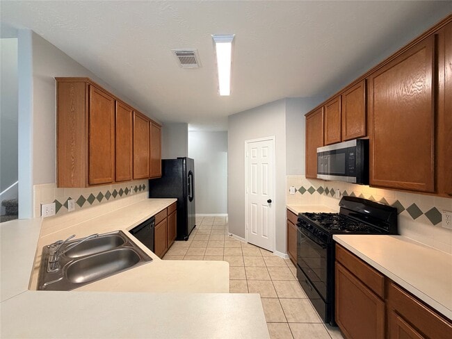 Building Photo - 4531 Park Trail Ln