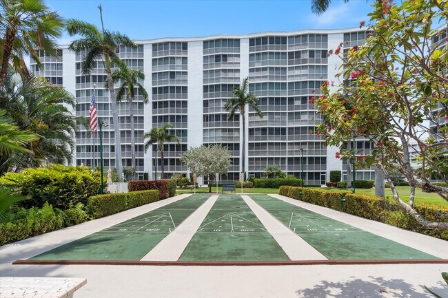Building Photo - 3300 S Ocean Blvd