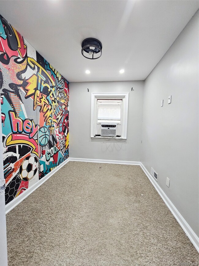 Building Photo - 2082 Pitman Ave