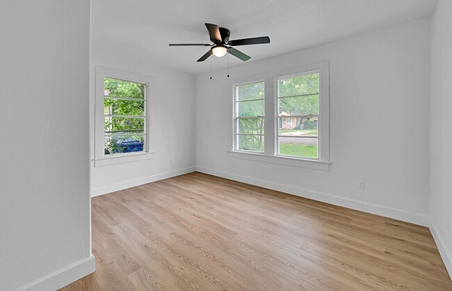 Building Photo - Newly remodeled 3 bedroom/2 baths coming s...