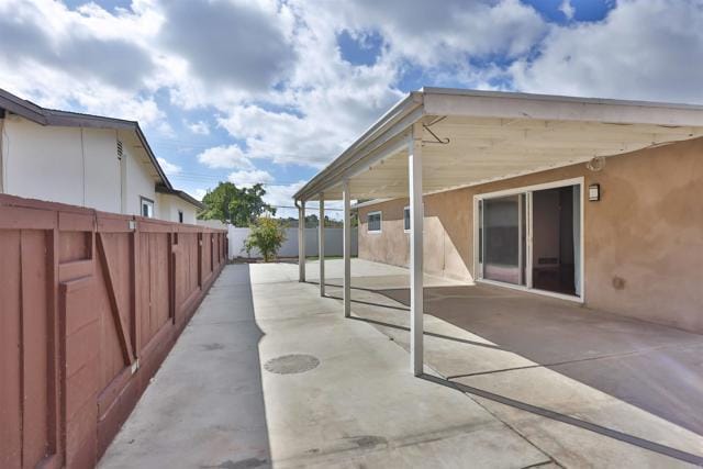 Building Photo - 893 Crest Dr