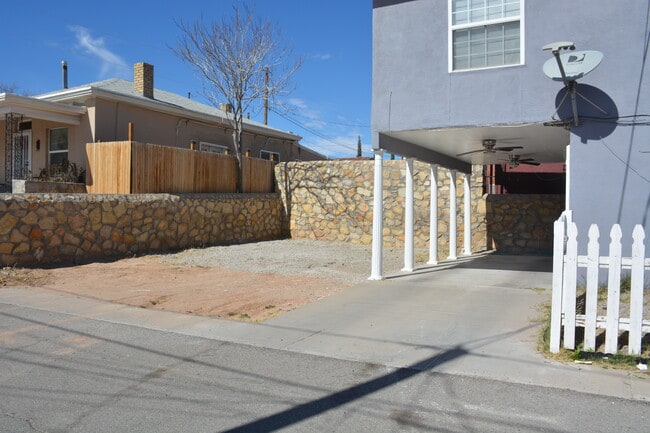 Building Photo - 1111 Terrace Ct