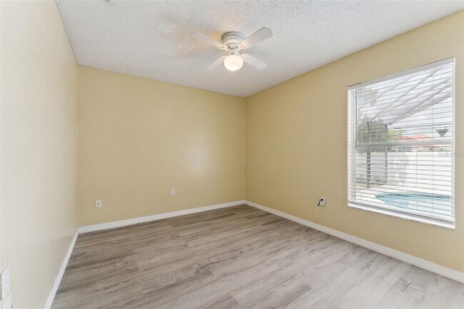 Building Photo - 439 Majesty Dr