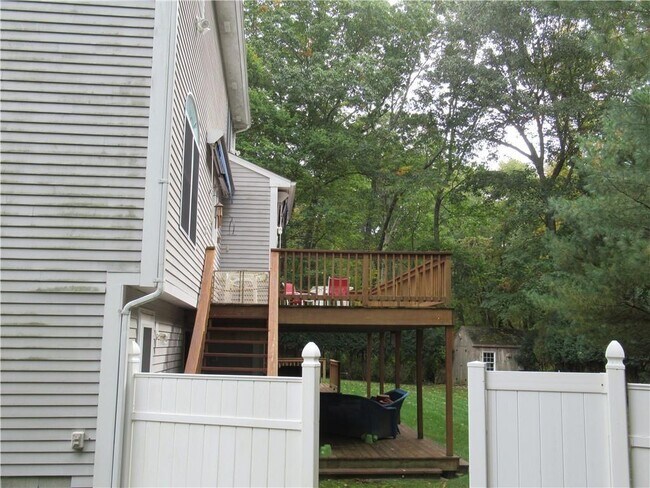 Building Photo - 70 Cavalier Dr