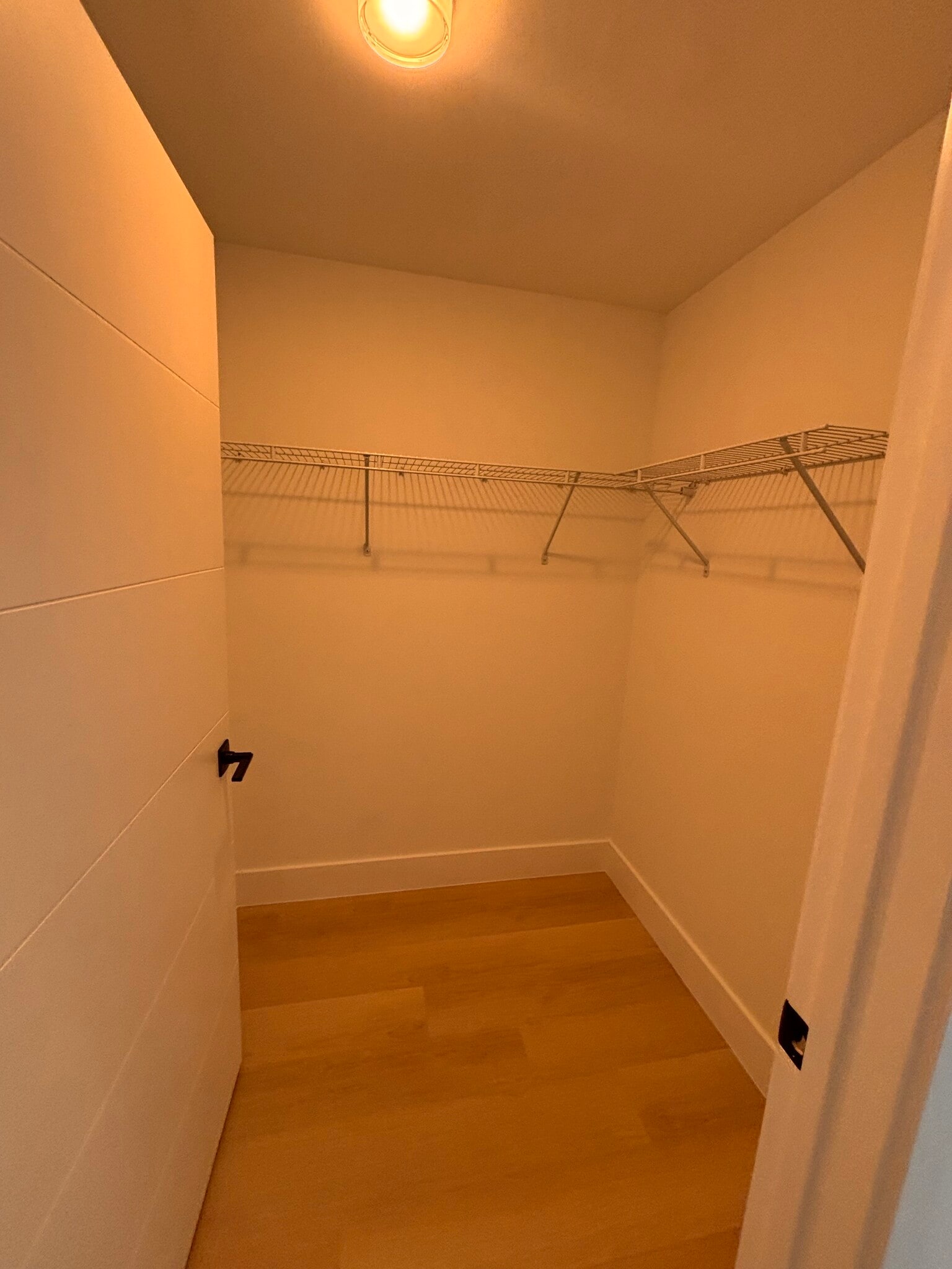 Building Photo - 1541 Van Buren St