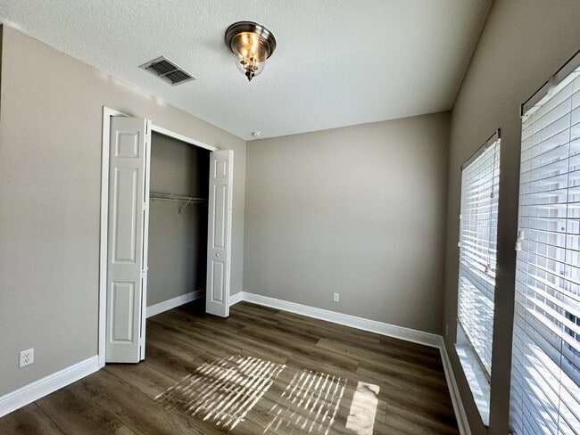 Building Photo - K-Bar range gated 3-Bed Single Family House newly renovated with Fenced back yard