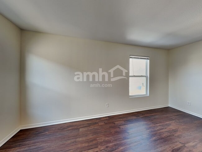 Building Photo - 14454 Banister Dr