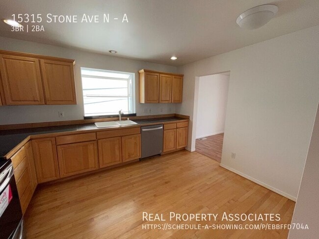 Building Photo - 15315 Stone Ave N