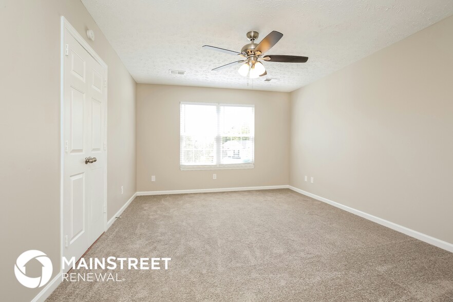 Building Photo - 1012 Oak Ridge Ct