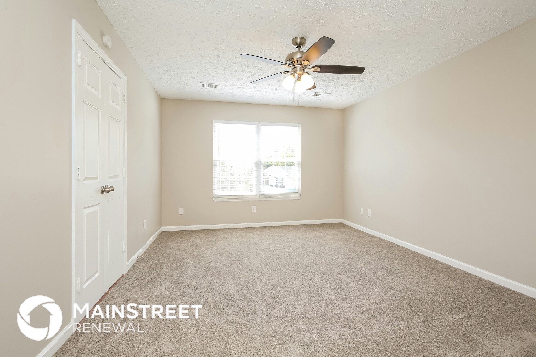 Building Photo - 1012 Oak Ridge Ct