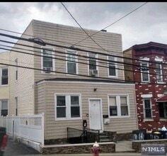 Building Photo - 1307 51st St