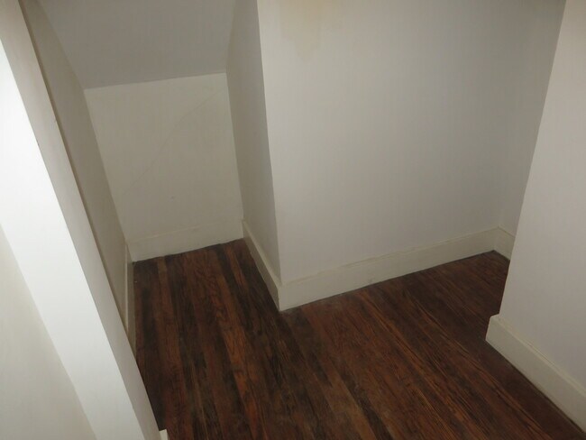 Building Photo - 1219 Fulton St