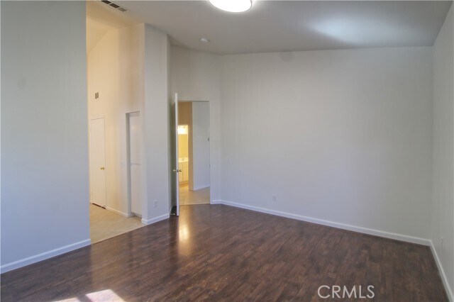 Building Photo - 28422 Belleterre Ave